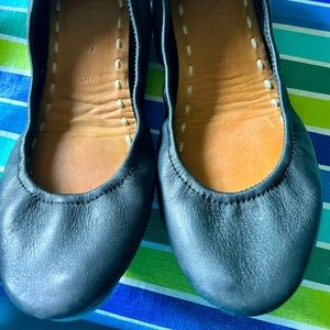 Tieks , black size 5, gently used.